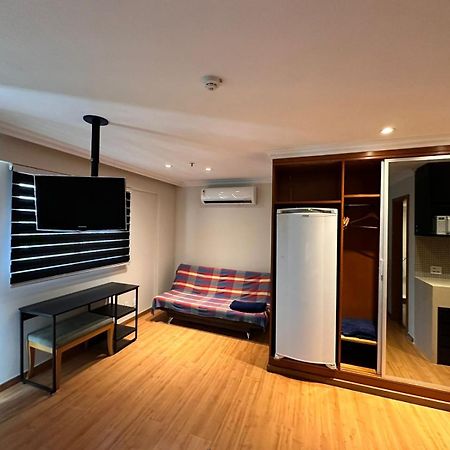 Barra Da Tijuca - 508 - De Frente Para Maravilhosa Piscina - Estacionamento Gratuito - Academia Comphania Atletica - Balsa Para Praia Gratis - Microondas - Geladeira Grande - Recepcao 24Horas - Wi-Fi - Com Pia Rio de Janeiro Ngoại thất bức ảnh