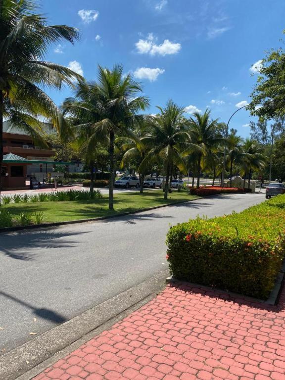 Barra Da Tijuca - 508 - De Frente Para Maravilhosa Piscina - Estacionamento Gratuito - Academia Comphania Atletica - Balsa Para Praia Gratis - Microondas - Geladeira Grande - Recepcao 24Horas - Wi-Fi - Com Pia Rio de Janeiro Ngoại thất bức ảnh