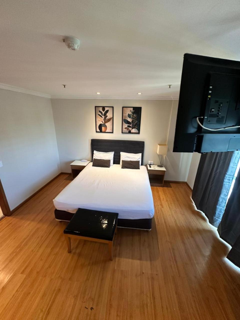 Barra Da Tijuca - 508 - De Frente Para Maravilhosa Piscina - Estacionamento Gratuito - Academia Comphania Atletica - Balsa Para Praia Gratis - Microondas - Geladeira Grande - Recepcao 24Horas - Wi-Fi - Com Pia Rio de Janeiro Ngoại thất bức ảnh